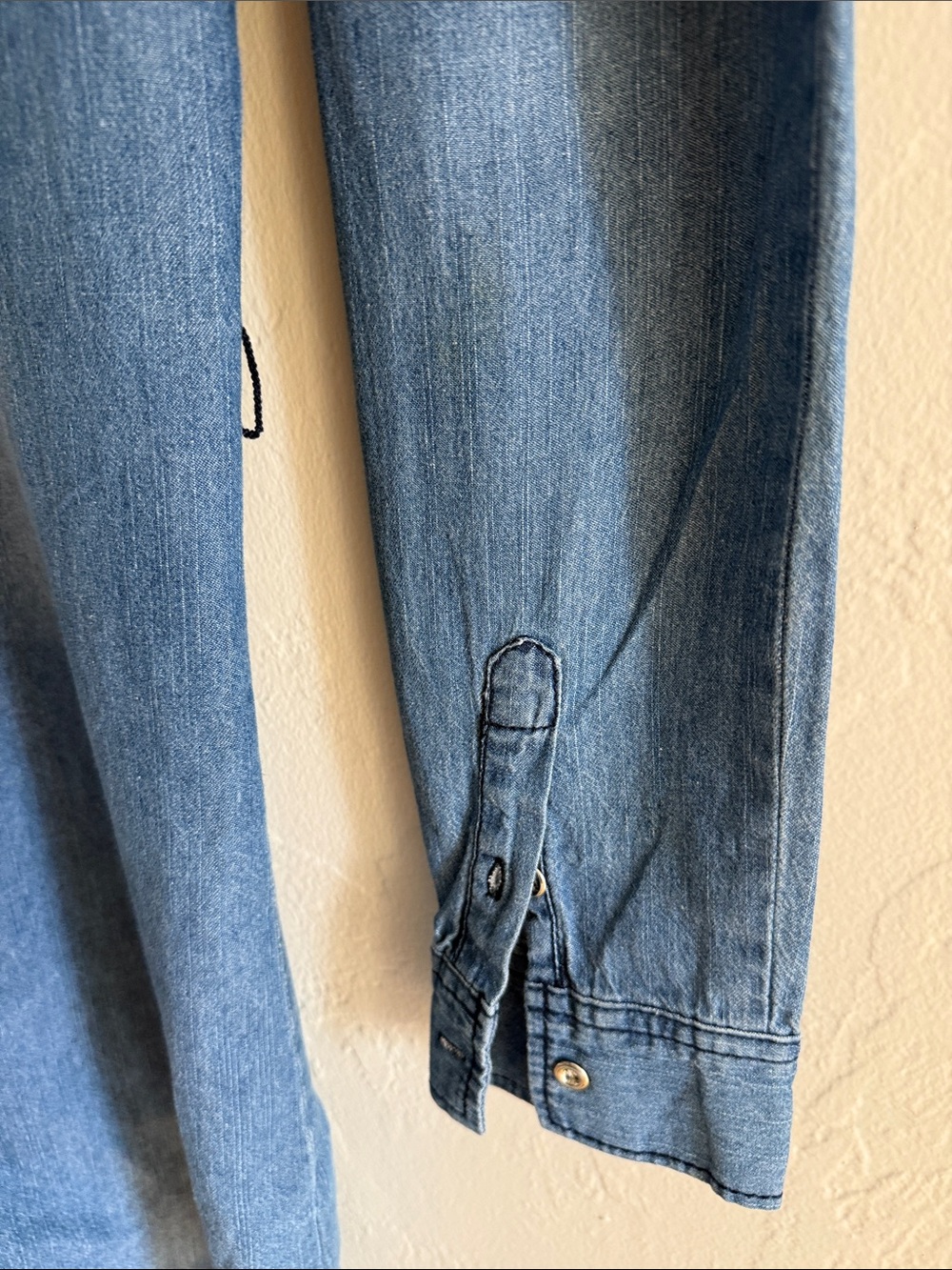 7 For All Mankind Light Blue Denim Button-Down Mini Dress - Picture 8 of 14